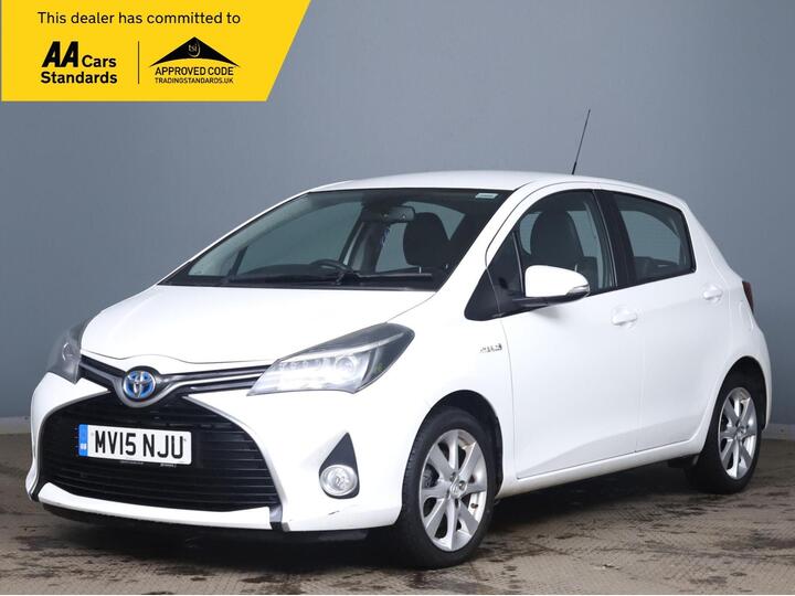 Toyota Yaris 1.5 VVT-h Excel E-CVT Euro 6 5dr (15in Alloy)