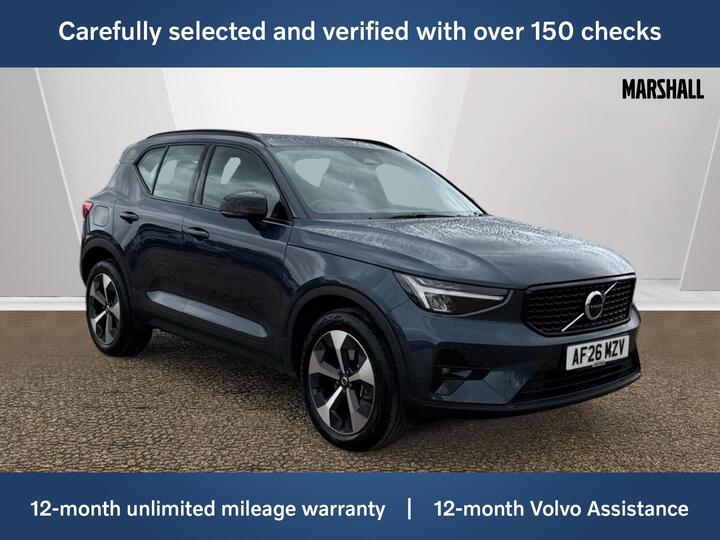 Volvo XC40 2.0 B3 MHEV Plus Dark DCT Auto Euro 6 (s/s) 5dr