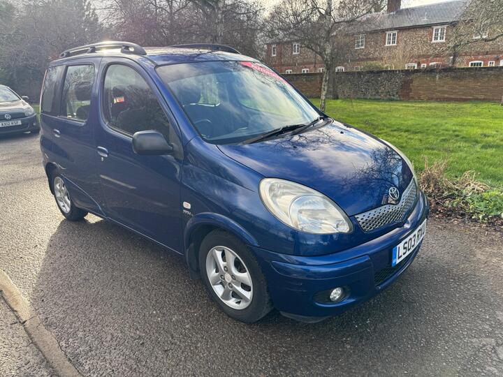 Toyota Yaris Verso 1.3 VVT-i T Spirit 5dr