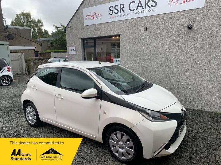 Toyota AYGO 1.0 VVT-i X-play Euro 6 5dr