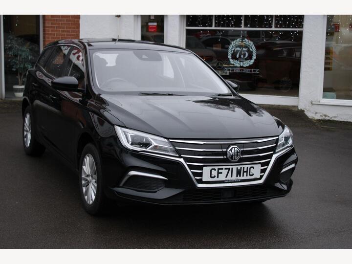 MG MG5 61.1kWh Excite Long Range Auto 5dr