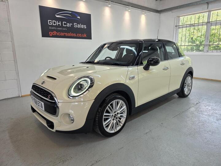MINI Hatch 2.0 Cooper S Euro 6 (s/s) 5dr