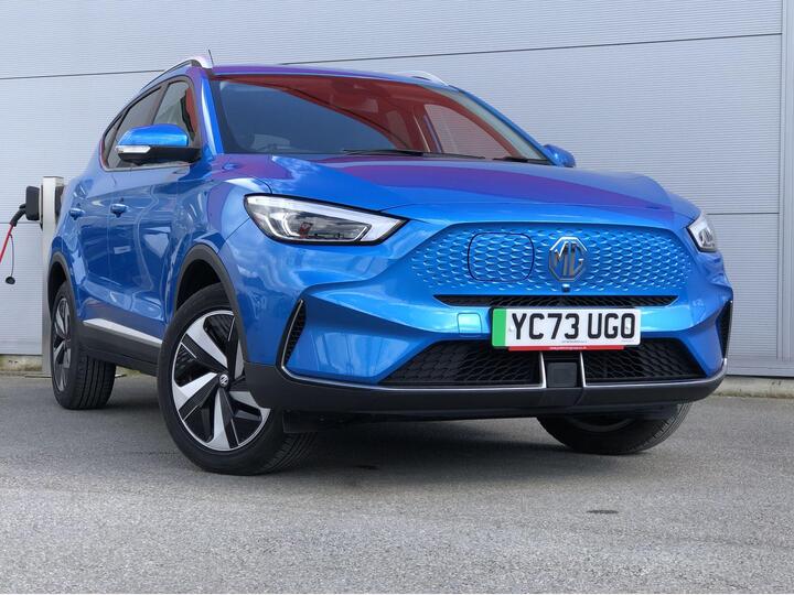 MG MG ZS 72.6kWh Trophy Connect Long Range Auto 5dr