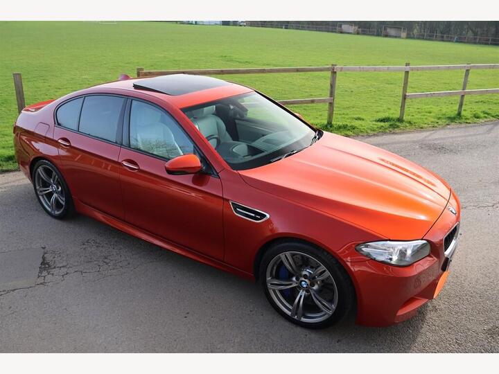 BMW M5 4.4 V8 DCT Euro 5 (s/s) 4dr
