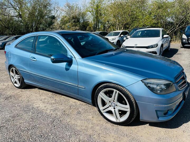 Mercedes-Benz CLC Class 2.1 CLC220 CDI Sport Coupe Euro 4 3dr Mercedes-Benz CLC Class 2.1 CLC220 CDI Sport Coupe Euro 4 3dr