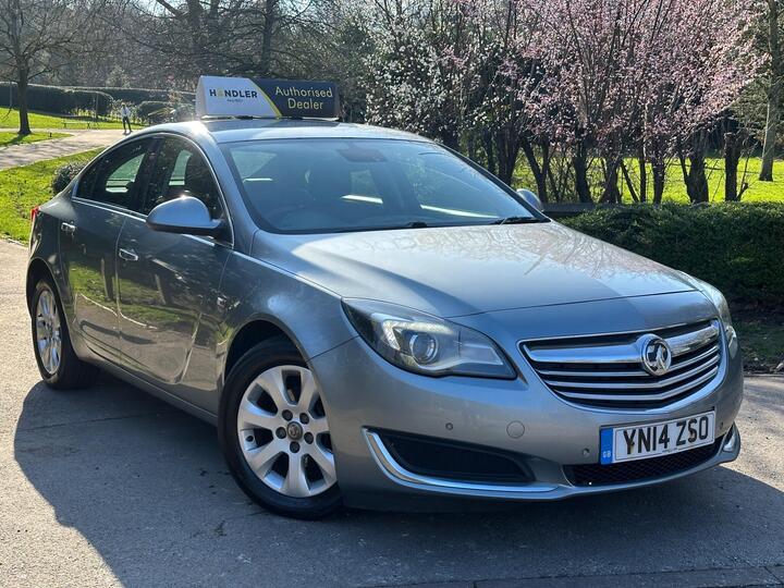 Vauxhall Insignia 2.0 CDTi EcoFLEX Tech Line Euro 5 (s/s) 4dr Vauxhall Insignia 2.0 CDTi EcoFLEX Tech Line Euro 5 (s/s) 4dr