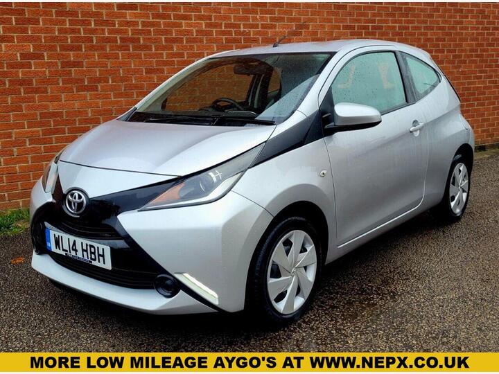 Toyota AYGO 1.0 VVT-i X-play Euro 5 3dr Euro 5