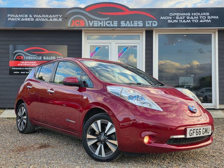 Nissan Leaf 30kWh Tekna Auto 5dr