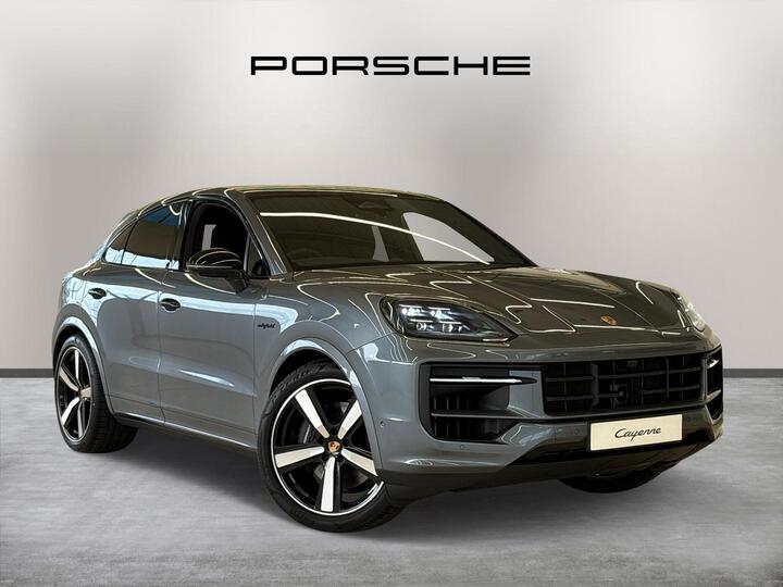 Porsche Cayenne 3.0 V6 E-Hybrid 25.9kWh Black Edition TiptronicS 4WD Euro 6 (s/s) 5dr