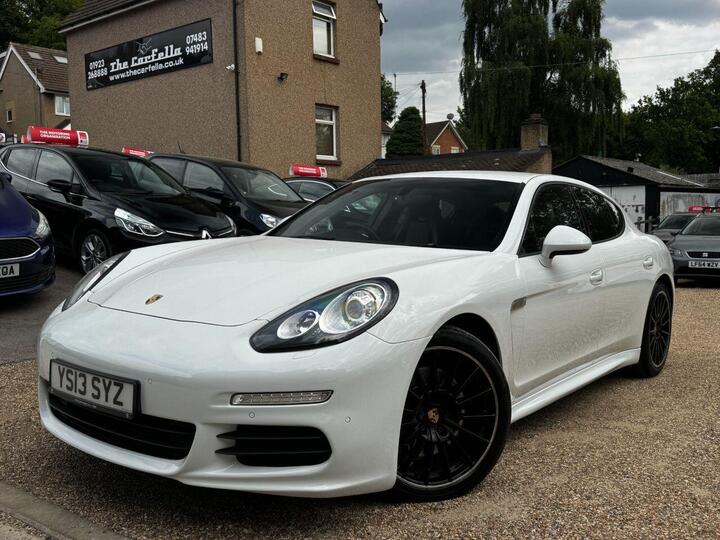 Porsche PANAMERA 3.0D V6 TiptronicS Euro 5 (s/s) 5dr