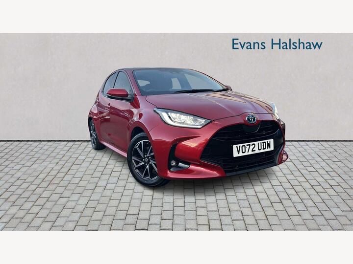 Toyota YARIS HATCHBACK 1.5 VVT-h Design E-CVT Euro 6 (s/s) 5dr Toyota YARIS HATCHBACK 1.5 VVT-h Design E-CVT Euro 6 (s/s) 5dr