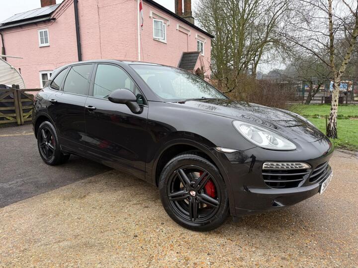 Porsche Cayenne 3.0 TD V6 Tiptronic 4WD Euro 5 (s/s) 5dr Porsche Cayenne 3.0 TD V6 Tiptronic 4WD Euro 5 (s/s) 5dr