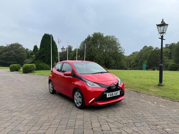 Toyota AYGO 1.0 VVT-i X-play Euro 6 5dr