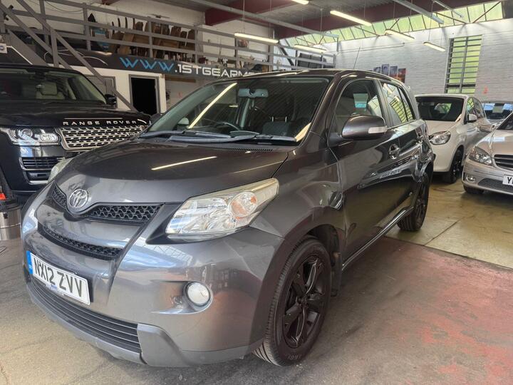 Toyota Urban Cruiser 1.4 D-4D 4WD Euro 5 5dr Toyota Urban Cruiser 1.4 D-4D 4WD Euro 5 5dr