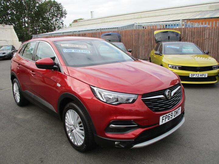 Vauxhall Grandland X 1.2 Turbo Business Edition Nav Euro 6 (s/s) 5dr
