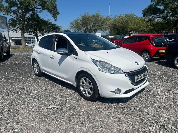 Peugeot 208 1.2 VTi PureTech Style Euro 5 5dr