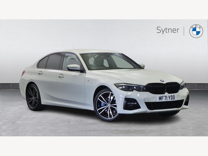 BMW 3 SERIES 2.0 330e 12kWh M Sport Auto XDrive Euro 6 (s/s) 4dr BMW 3 SERIES 2.0 330e 12kWh M Sport Auto XDrive Euro 6 (s/s) 4dr