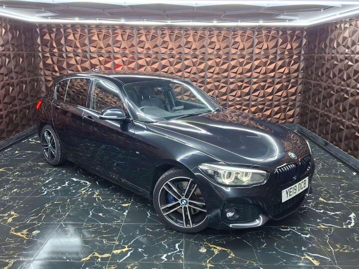 BMW 1 SERIES 2.0 118d M Sport Shadow Edition Euro 6 (s/s) 5dr BMW 1 SERIES 2.0 118d M Sport Shadow Edition Euro 6 (s/s) 5dr