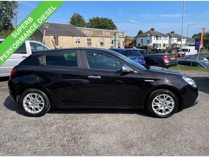 Alfa Romeo GIULIETTA 2.0 JTDM-2 Tecnica Euro 6 (s/s) 5dr