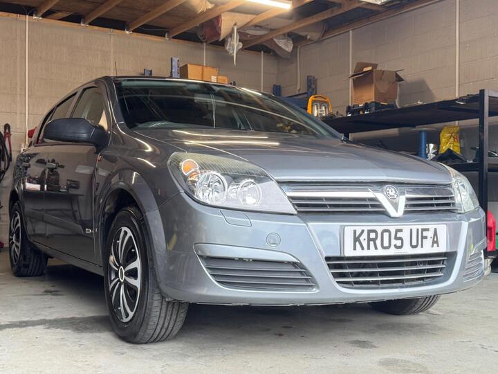Vauxhall Astra 1.8i 16v Life 5dr Vauxhall Astra 1.8i 16v Life 5dr