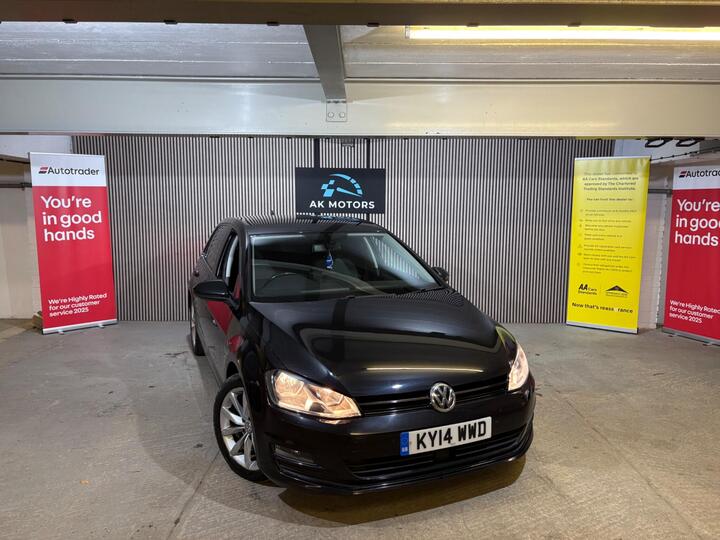 Volkswagen Golf 2.0 TDI BlueMotion Tech GT DSG Euro 5 (s/s) 5dr Volkswagen Golf 2.0 TDI BlueMotion Tech GT DSG Euro 5 (s/s) 5dr