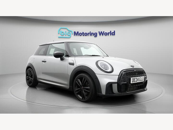 MINI Hatch 1.5 Cooper Sport Steptronic Euro 6 (s/s) 3dr