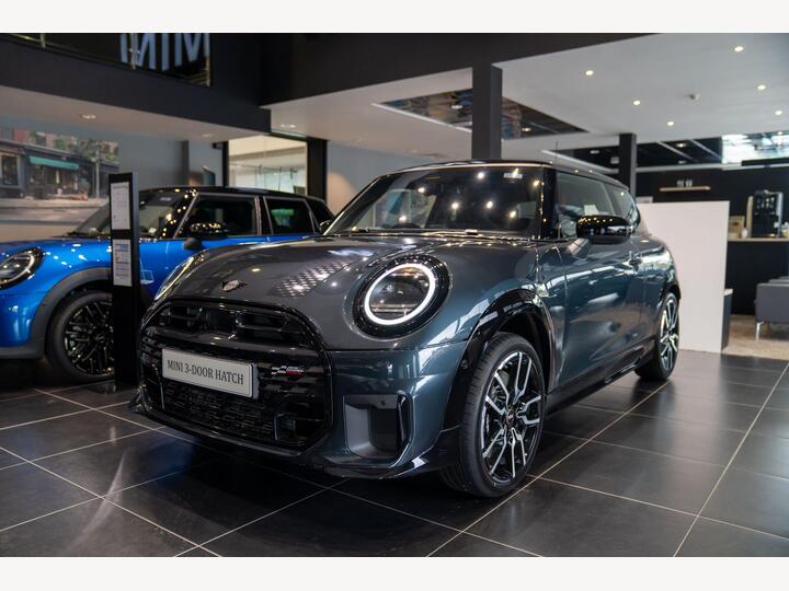 MINI Cooper 1.5C Sport Steptronic Euro 6 (s/s) 3dr