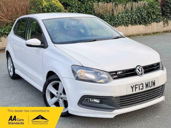 Volkswagen Polo 1.2 R-Line Style Euro 5 5dr (A/C) Volkswagen Polo 1.2 R-Line Style Euro 5 5dr (A/C)