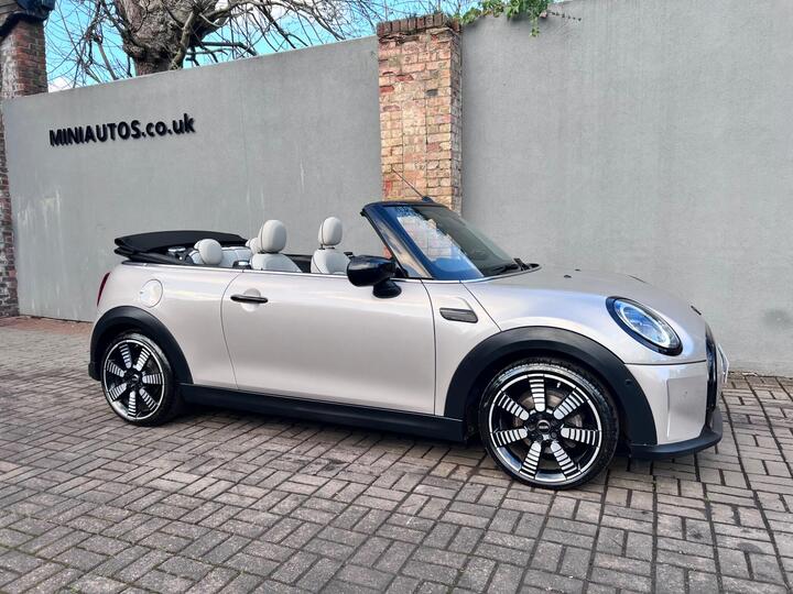 MINI Convertible 1.5 Cooper Exclusive Steptronic Euro 6 (s/s) 2dr