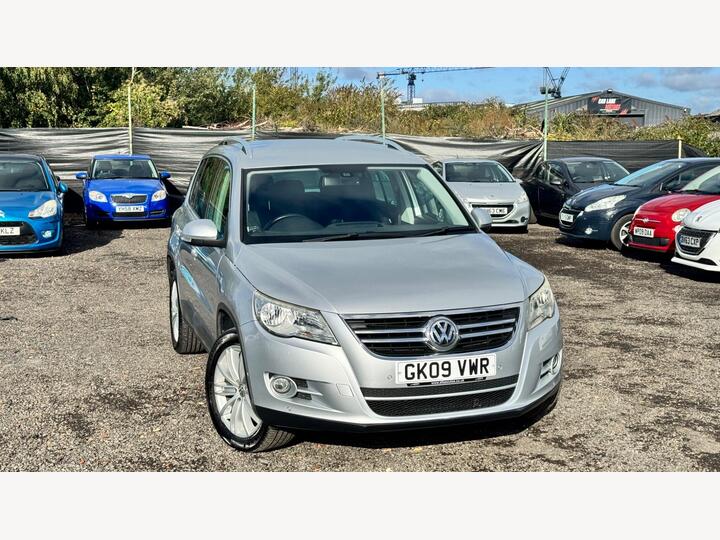 Volkswagen Tiguan 2.0 TDI Sport Auto 4WD Euro 4 5dr