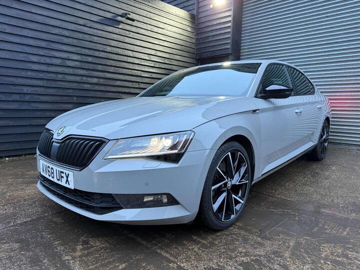 Skoda SUPERB 1.5 TSI ACT SportLine DSG Euro 6 (s/s) 5dr Skoda SUPERB 1.5 TSI ACT SportLine DSG Euro 6 (s/s) 5dr