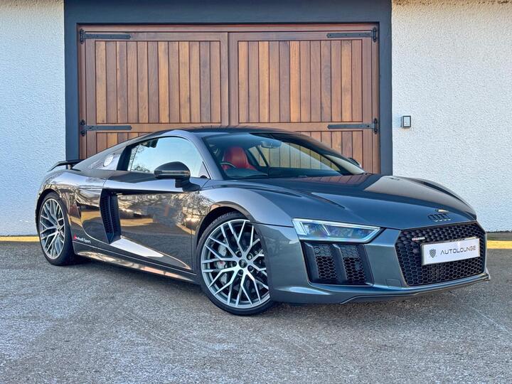Audi R8 5.2 FSI V10 Plus S Tronic Quattro Euro 6 (s/s) 2dr