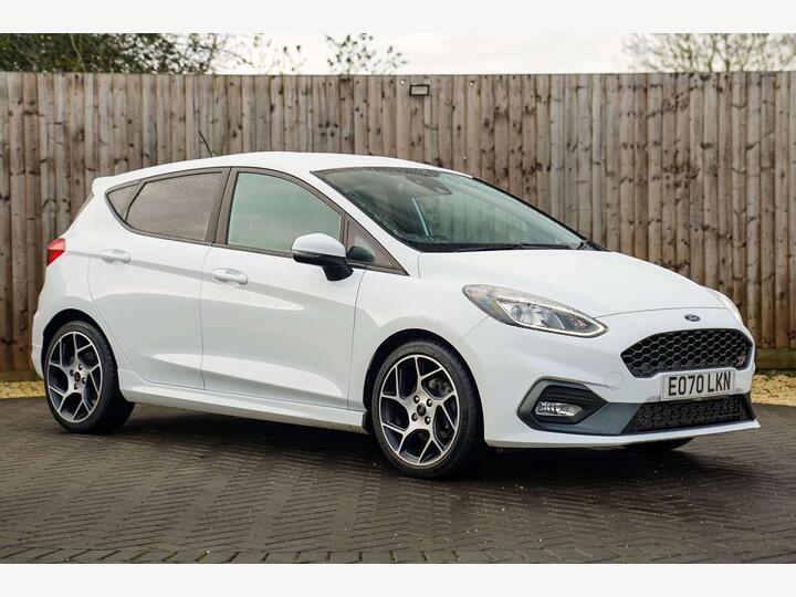 Ford FIESTA 1.5T EcoBoost ST-2 Euro 6 (s/s) 5dr Ford FIESTA 1.5T EcoBoost ST-2 Euro 6 (s/s) 5dr