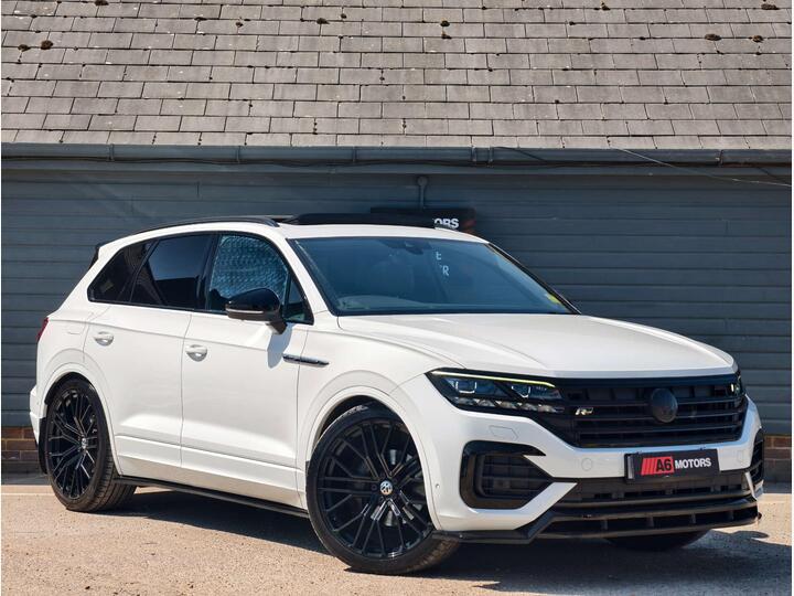 Volkswagen TOUAREG 3.0 TDI V6 Black Edition Tiptronic 4Motion Euro 6 (s/s) 5dr Volkswagen TOUAREG 3.0 TDI V6 Black Edition Tiptronic 4Motion Euro 6 (s/s) 5dr