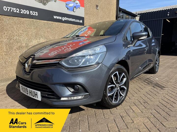 Renault Clio 1.5 DCi Play Euro 6 (s/s) 5dr Renault Clio 1.5 DCi Play Euro 6 (s/s) 5dr