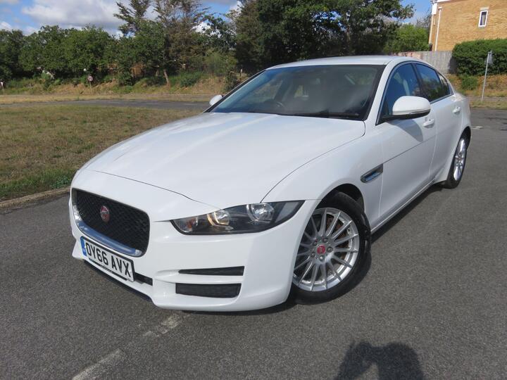 Jaguar XE 2.0d Prestige Auto Euro 6 (s/s) 4dr