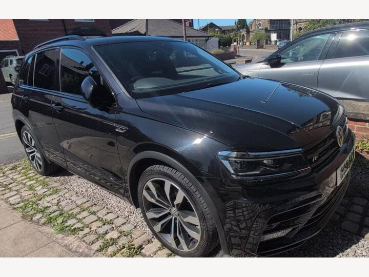Volkswagen Tiguan 2.0 TDI R-Line Euro 6 (s/s) 5dr Volkswagen Tiguan 2.0 TDI R-Line Euro 6 (s/s) 5dr
