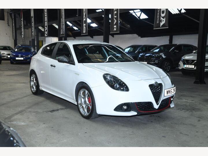 Alfa Romeo GIULIETTA 2.0 JTDM-2 Speciale TCT Euro 6 (s/s) 5dr