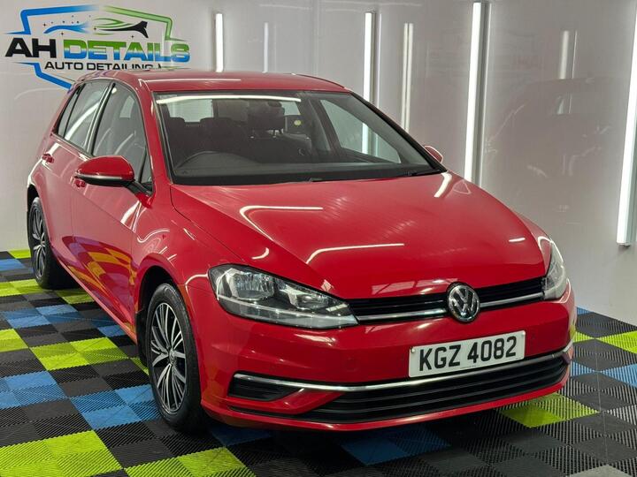 Volkswagen Golf 1.6 TDI SE Nav Euro 6 (s/s) 5dr