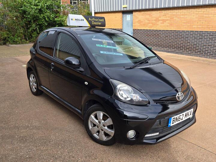 Toyota AYGO 1.0 VVT-i Fire Euro 5 5dr