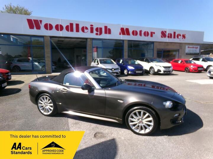 Fiat 124 Spider 1.4 MultiAir Lusso Euro 6 2dr Fiat 124 Spider 1.4 MultiAir Lusso Euro 6 2dr