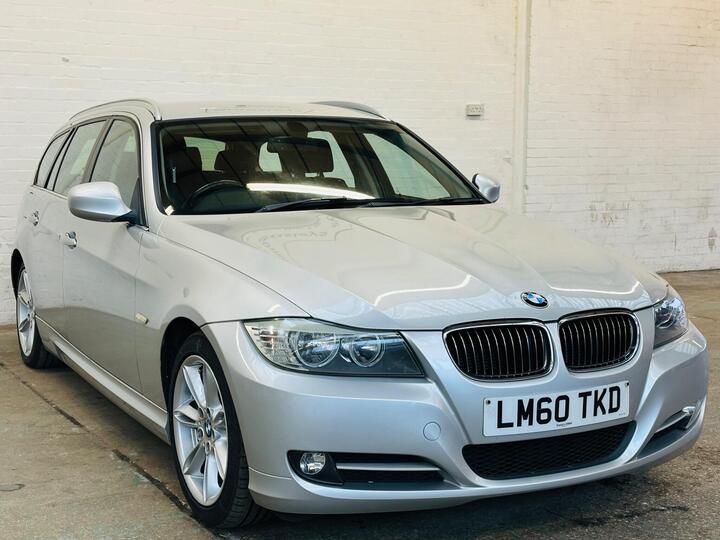 BMW 3 Series 2.0 320d Exclusive Edition Touring Euro 5 5dr