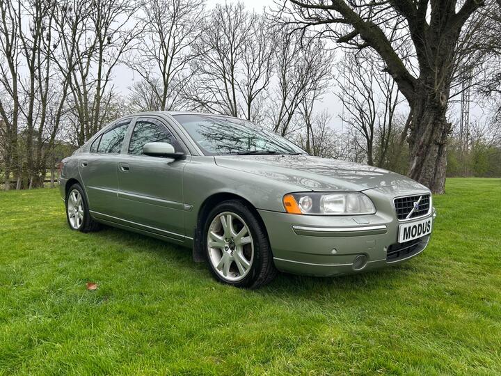 Volvo S60 2.4D SE 4dr