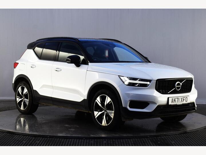 Volvo XC40 1.5h T4 Recharge 10.7kWh Plus Auto Euro 6 (s/s) 5dr