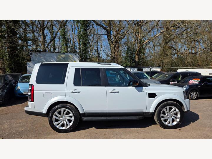 Land Rover Discovery 4 3.0 SD V6 Landmark Auto 4WD Euro 6 (s/s) 5dr Land Rover Discovery 4 3.0 SD V6 Landmark Auto 4WD Euro 6 (s/s) 5dr