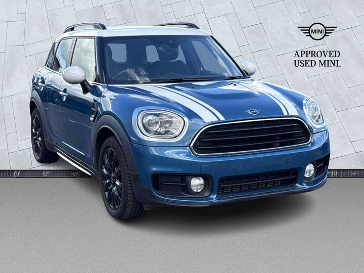 MINI Countryman 1.5 Cooper Steptronic Euro 6 (s/s) 5dr MINI Countryman 1.5 Cooper Steptronic Euro 6 (s/s) 5dr