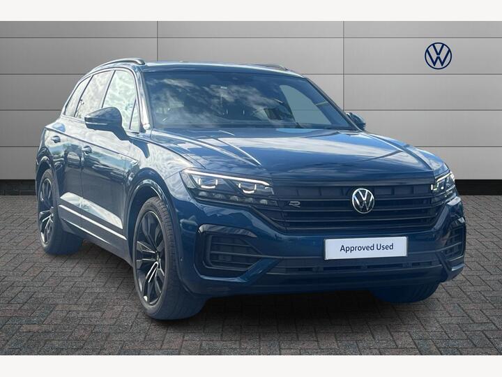 Volkswagen Touareg 3.0 TDI V6 Black Edition Tiptronic 4Motion Euro 6 (s/s) 5dr Volkswagen Touareg 3.0 TDI V6 Black Edition Tiptronic 4Motion Euro 6 (s/s) 5dr