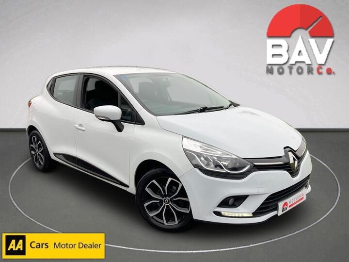 Renault Clio 0.9 TCe Play Euro 6 (s/s) 5dr