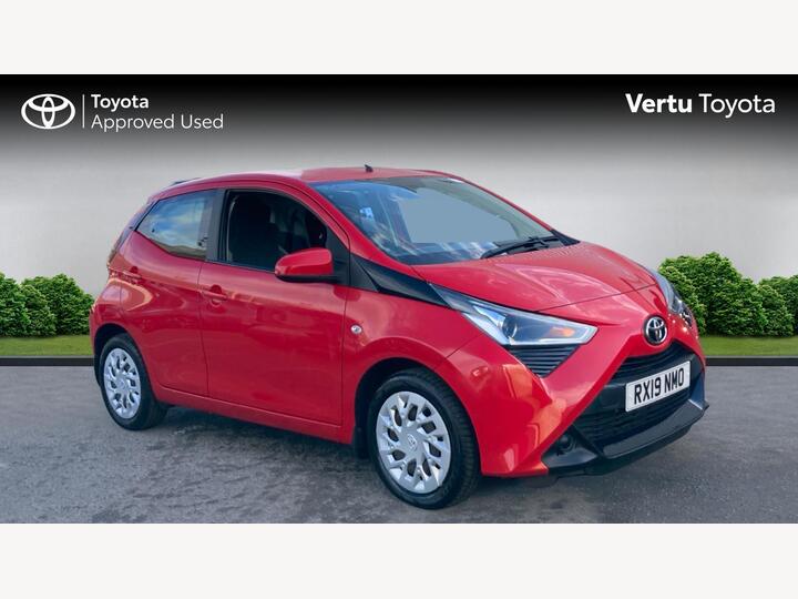 Toyota AYGO 1.0 VVT-i X-play X-shift Euro 6 5dr