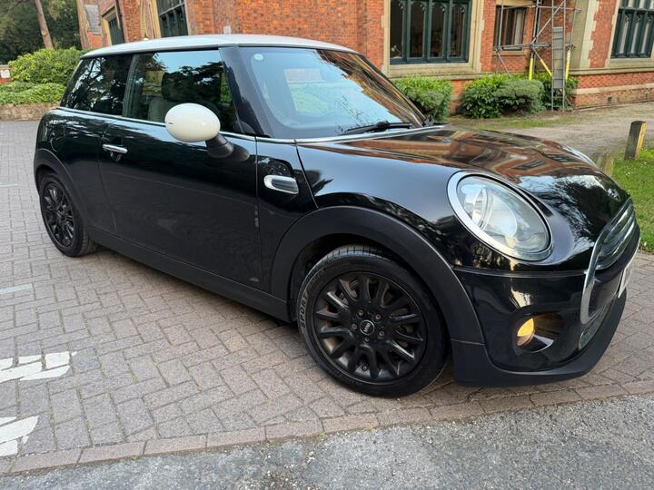 MINI Hatch 1.5 Cooper Auto Euro 6 (s/s) 3dr